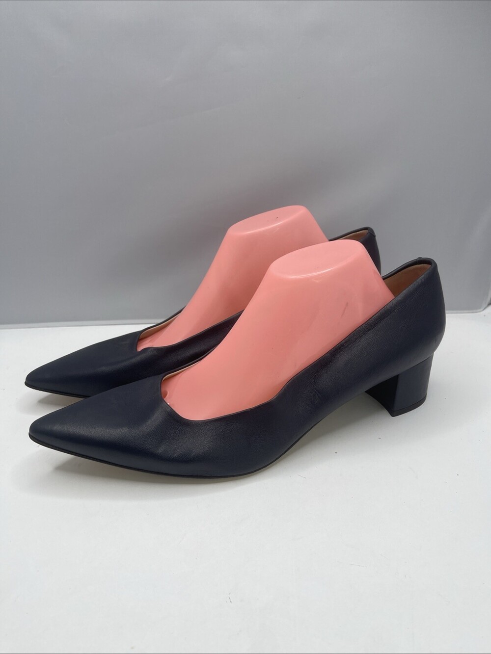 NEW Amalfi Pumps Womens 12.5M Blue Pavone Parmasoft Pointed Toe Cushioned Shoes